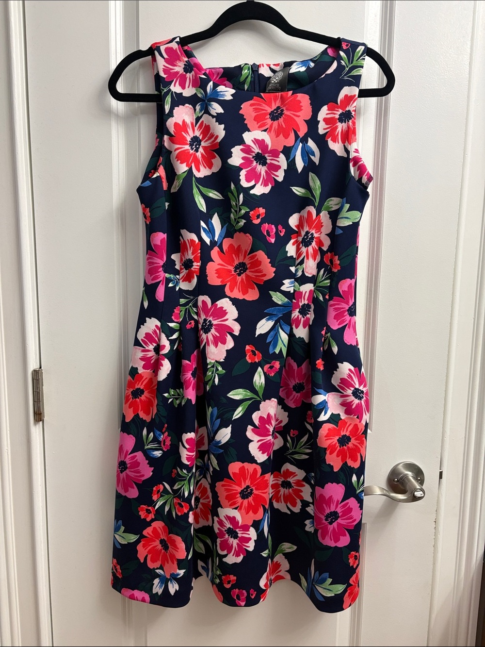 Vince Camuto Navy Floral Sleeveless Midi Dress - Pink & Red Blooms (10)
